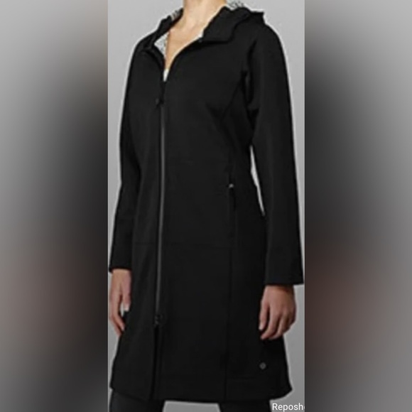 Lululemon Apres Yoga Rain Coat Black EUC - Picture 1 of 6